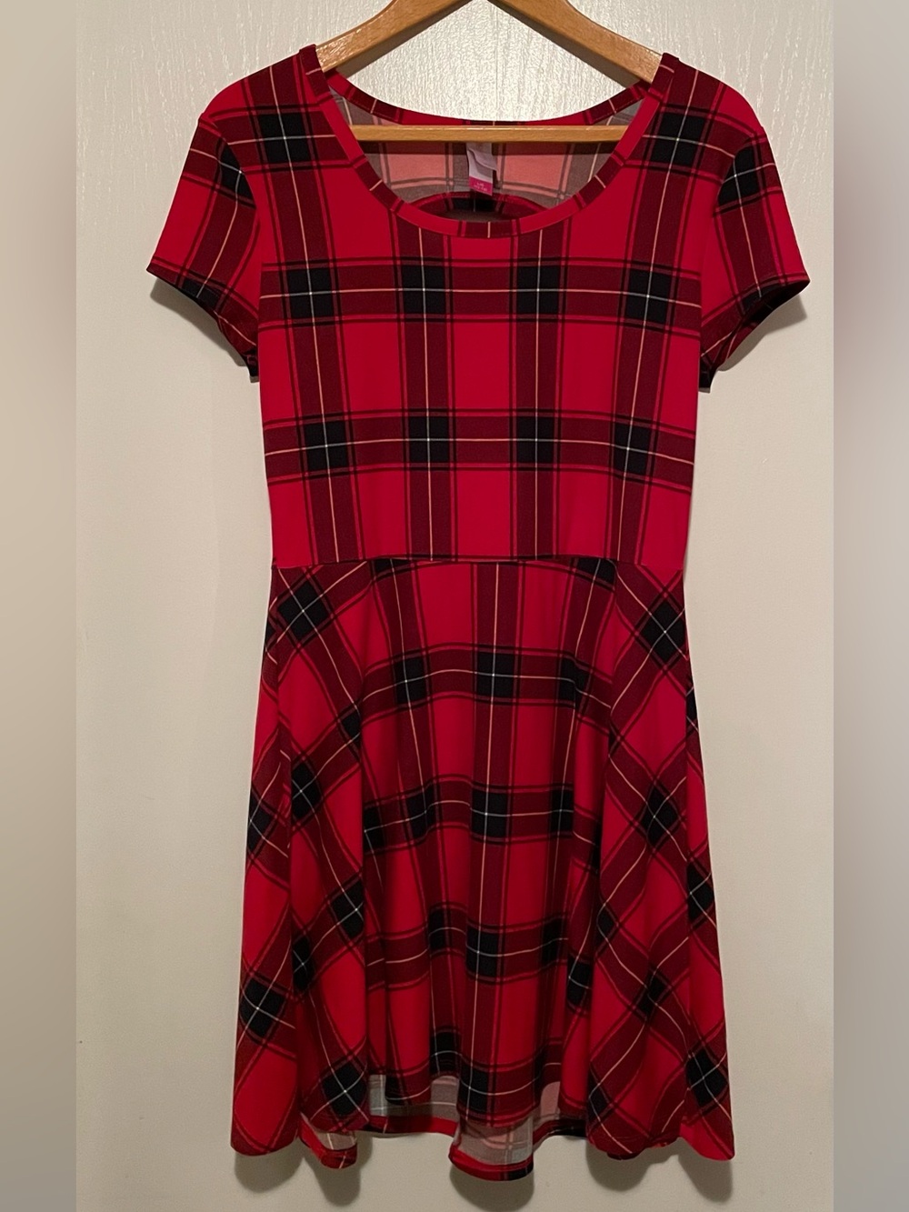 NO BOUNDARIES Red Plaid Short Sleeve Fit-and-Flare Dress